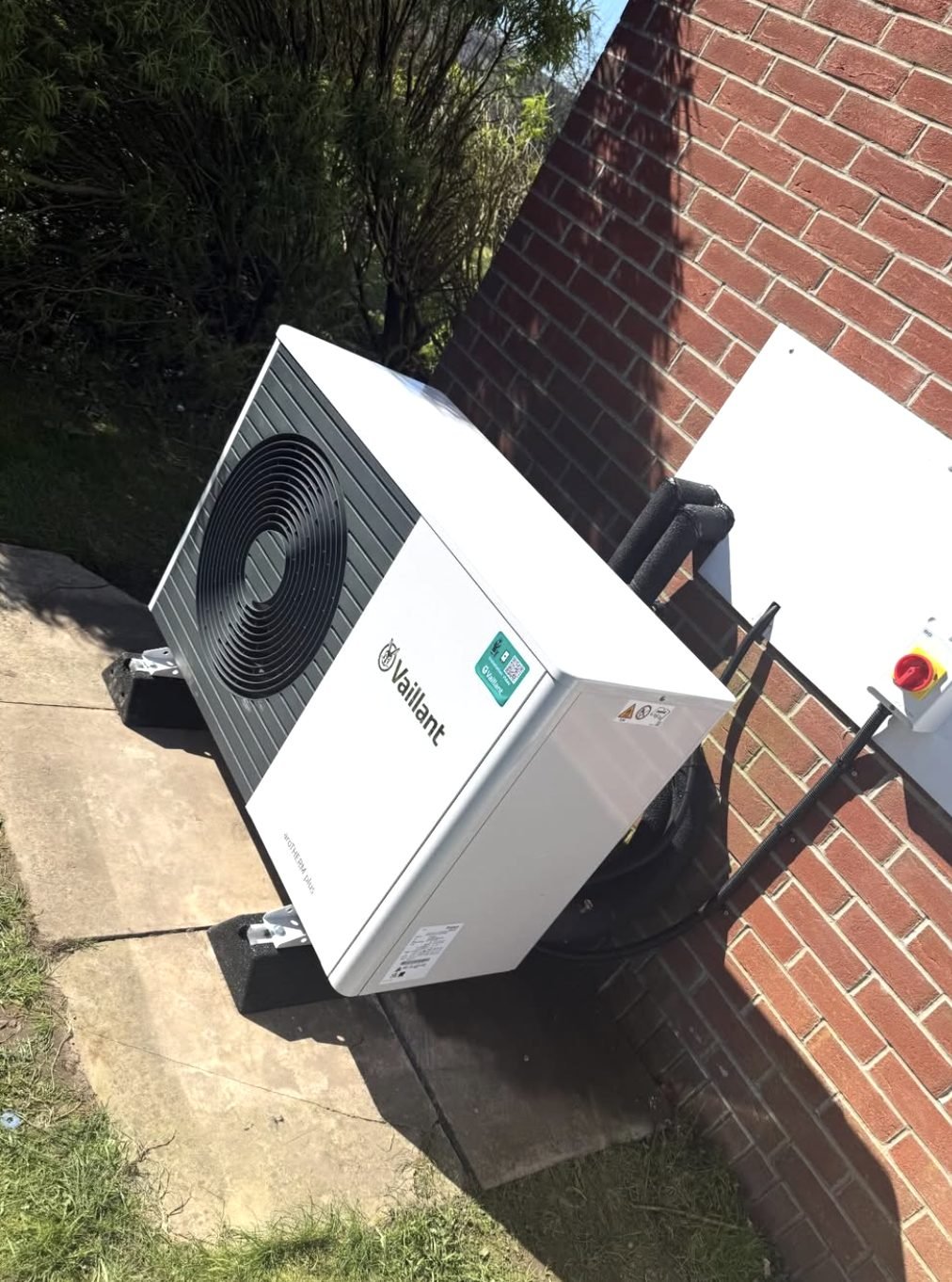 Air source heat pump installed by NorthStar Air Source Heat Pump Leeds